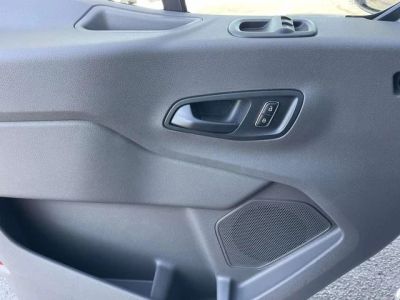 2026 Ford Transit-350 - Photo 19