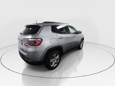 2024 Jeep Compass — photo 7 view