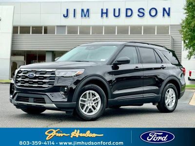 2026 Ford Explorer Active in Black Metallic — front three-quarter view