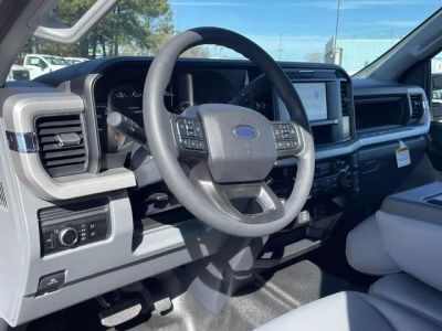 2026 Ford F-450SD - Photo 16