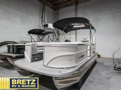 2026 Sun Tracker Party Barge - Photo 4