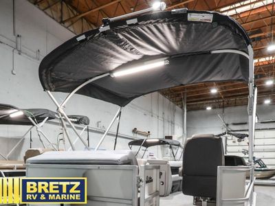 2026 Sun Tracker Party Barge - Photo 12