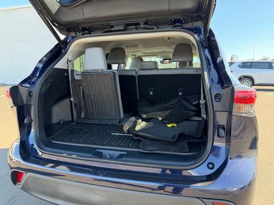 2022 Toyota Highlander - Photo 24
