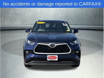 2022 Toyota Highlander - Photo 2