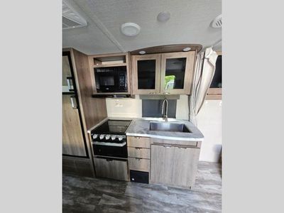2020 Grand Design Imagine XLS - Photo 11