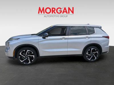 2022 Mitsubishi Outlander — photo 7 view