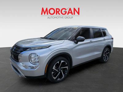 2022 Mitsubishi Outlander — photo 8 view