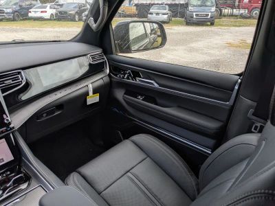 2026 Jeep Grand Wagoneer — photo 19 view