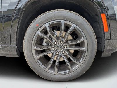2026 Jeep Grand Wagoneer — photo 10 view
