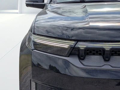 2026 Jeep Grand Wagoneer — photo 9 view