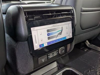 2026 Jeep Grand Wagoneer — photo 16 view