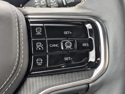 2026 Jeep Grand Wagoneer — photo 29 view