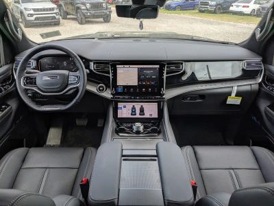 2026 Jeep Grand Wagoneer — photo 17 view