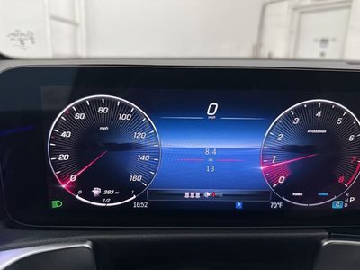 2026 Mercedes-Benz GLB — photo 13 view
