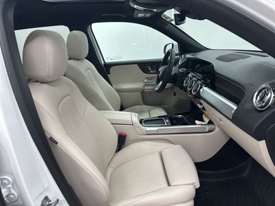 2026 Mercedes-Benz GLB — photo 30 view