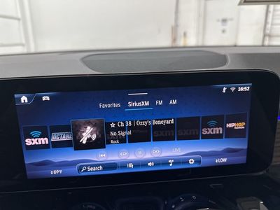 2026 Mercedes-Benz GLB — photo 15 view