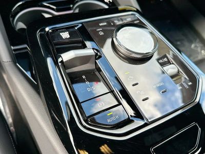 2026 BMW 5 Series — photo 17 view