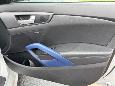 2013 Hyundai Veloster - Photo 13