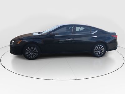 2025 Nissan Altima — interior view