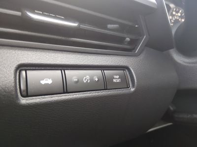 2025 Nissan Altima — photo 18 view