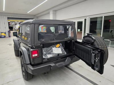 2026 Jeep Wrangler — photo 30 view
