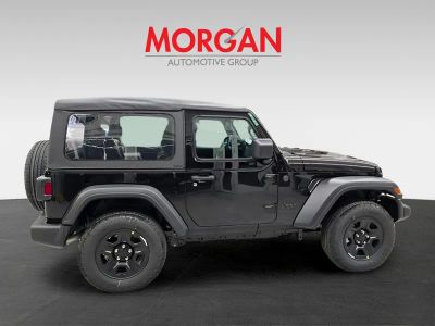2026 Jeep Wrangler — photo 7 view