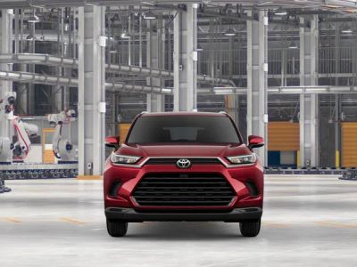 2026 Toyota Grand Highlander Hybrid - Photo 2