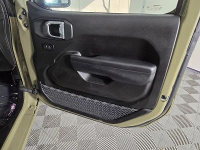 2025 Jeep Wrangler — photo 32 view