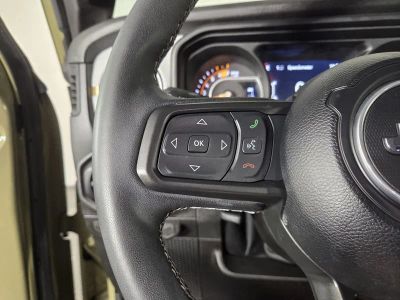 2025 Jeep Wrangler — photo 17 view