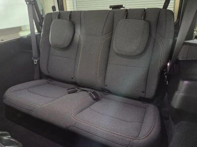 2025 Jeep Wrangler — photo 26 view