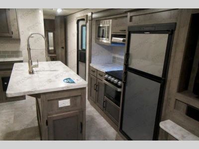 2020 Coachmen RV Apex Ultra-Lite - Photo 5