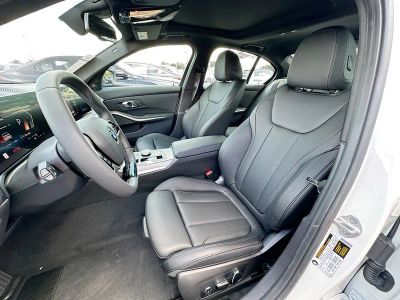 2026 BMW 3 Series — photo 15 view