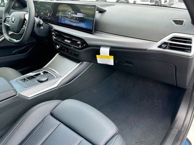 2026 BMW 3 Series — photo 24 view