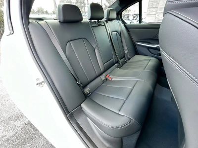 2026 BMW 3 Series — photo 22 view