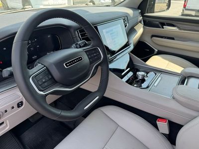 2024 Jeep Wagoneer Series II - Photo 16