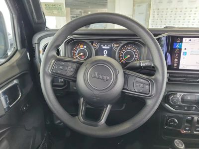 2026 Jeep Wrangler — photo 16 view