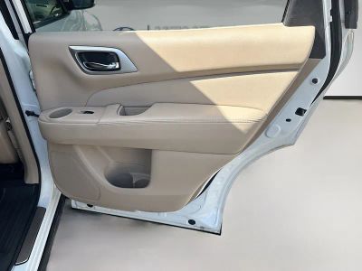 2019 Nissan Pathfinder — photo 29 view