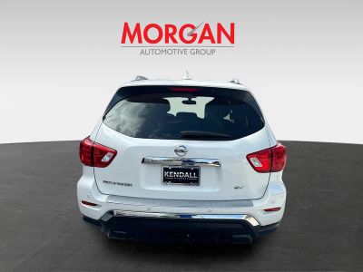 2019 Nissan Pathfinder — detail view