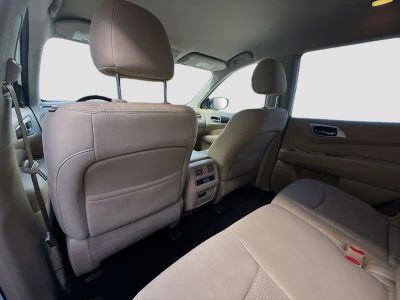 2019 Nissan Pathfinder — photo 22 view