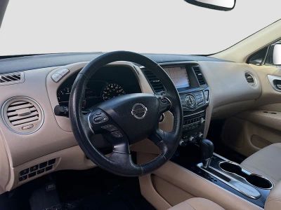 2019 Nissan Pathfinder — photo 7 view