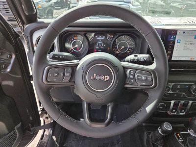 2026 Jeep Wrangler — photo 17 view
