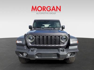2026 Jeep Wrangler — photo 8 view