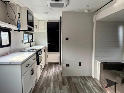 2026 Jayco Jay Flight SLX - Photo 9