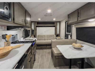 2025 Grand Design Transcend One - Photo 6