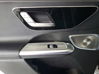 2023 Mercedes-Benz EQE - Photo 13