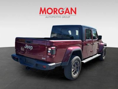 2021 Jeep Gladiator — side profile view