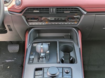 2026 Mazda CX-70 - Photo 21