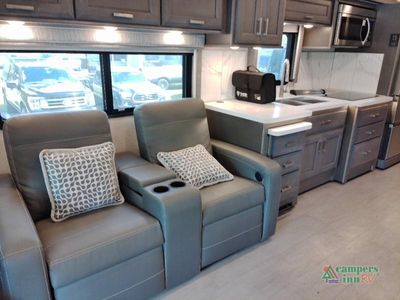 2025 Thor Motor Coach Riviera - Photo 42