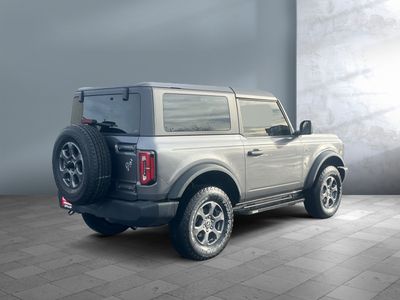 2022 Ford Bronco - Photo 5