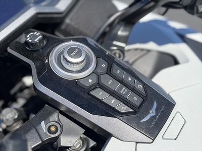 2018 Honda Gold Wing Tour Automatic DCT Candy Ardent Red - Photo 7